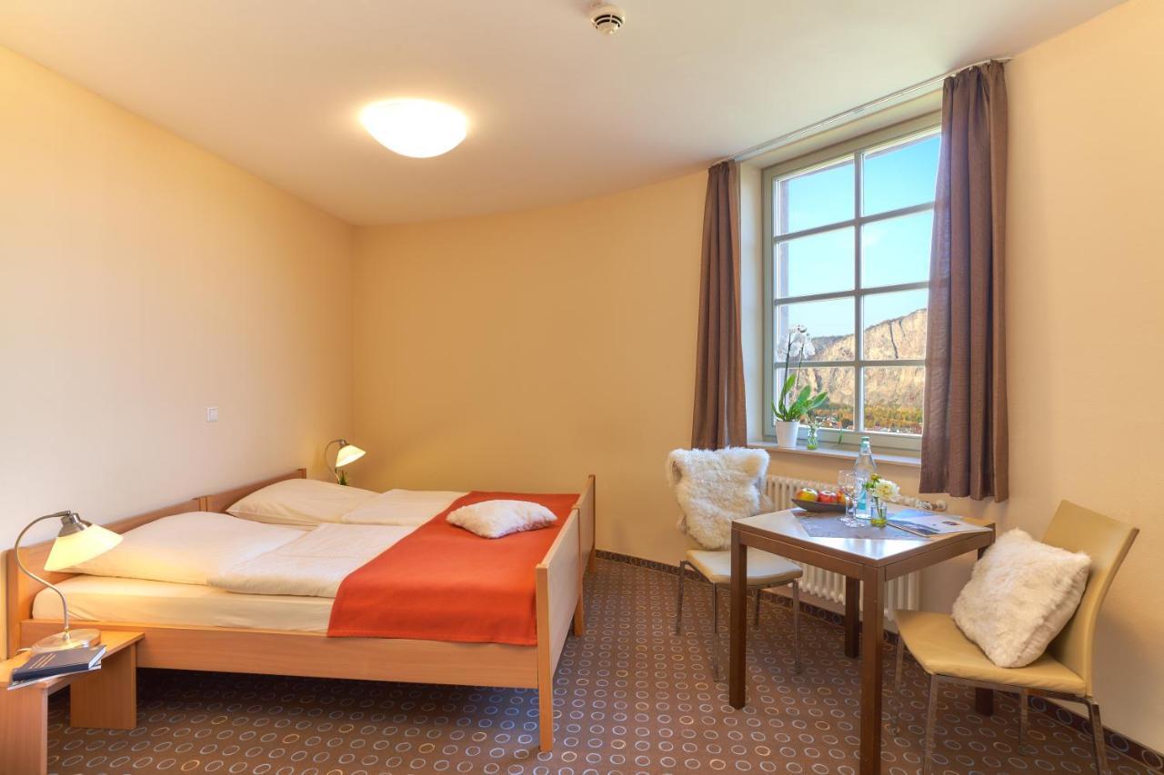 Hotel Ev.Familienferien-Und Bildungsstaette Ebernburg Bad Münster am Stein-Ebernburg Zewnętrze zdjęcie